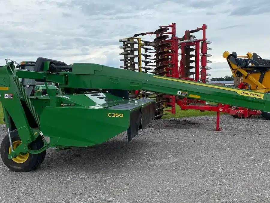 John Deere C350